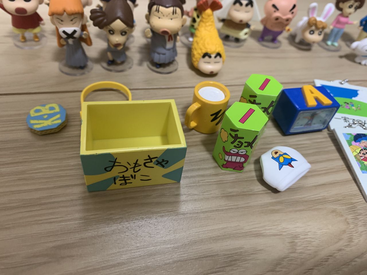 アイテムフィギュア（チョコビ・マグ・おもちゃぼこ・積み木時計など）